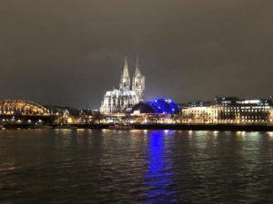 Kölner Dom & Rhein bei Nacht